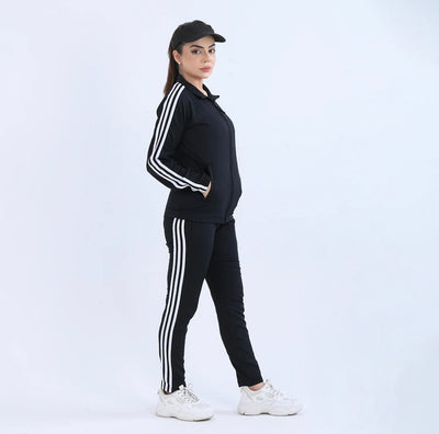 black FLEXSTRIDE performance set